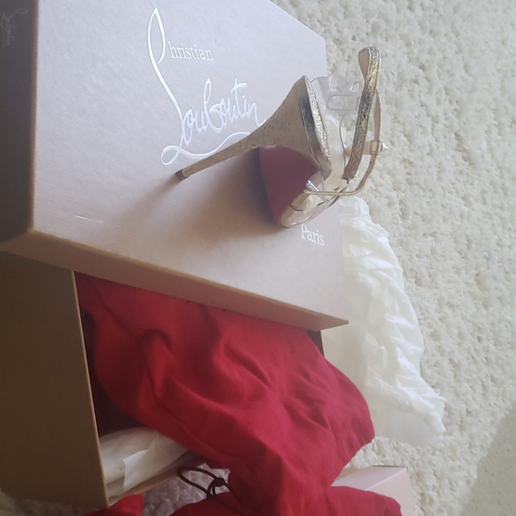 Shoes - Picture 2 of 2